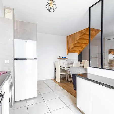 Guestready - Architect-designed Retreat Near Paris Apartament